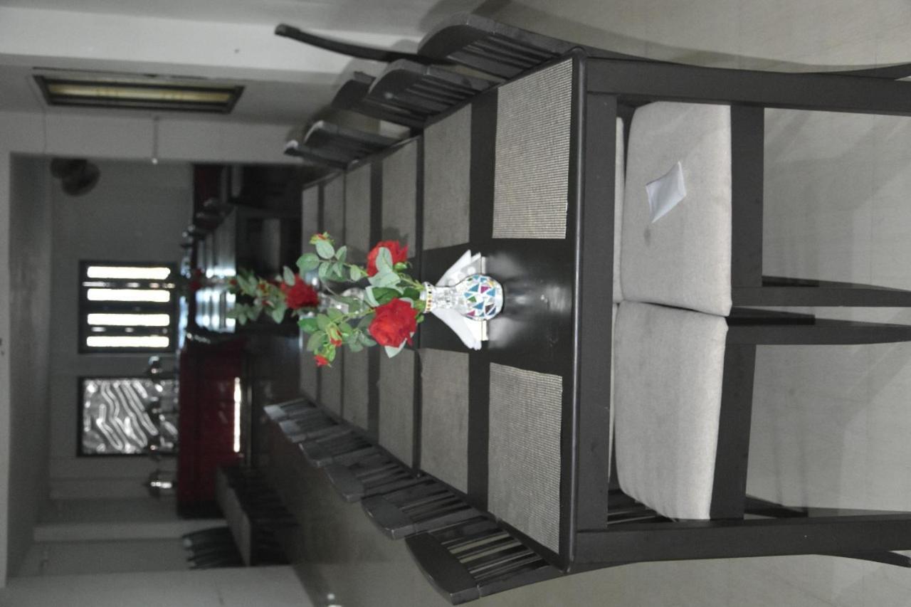 Hotel Yug Residency Varanasi Luaran gambar